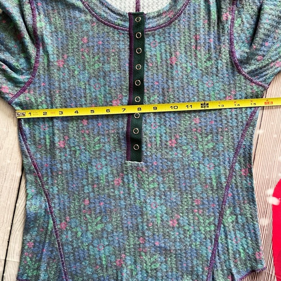 Natural Life Reagan Thermal Floral Henley *RUNS SMALL* Long Sleeves Snap Front - Picture 8 of 14